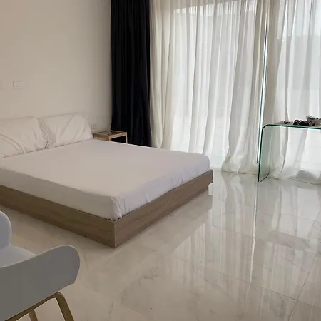Smart Luxury & 3*