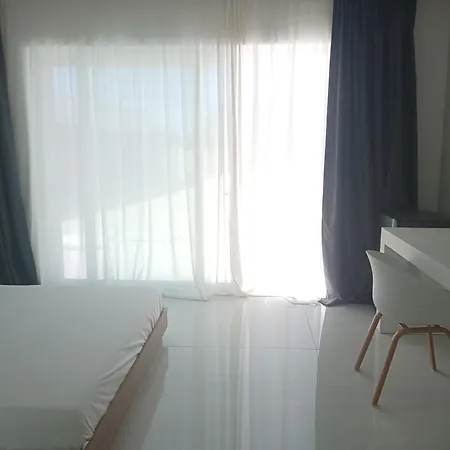 Smart Luxury & 3*