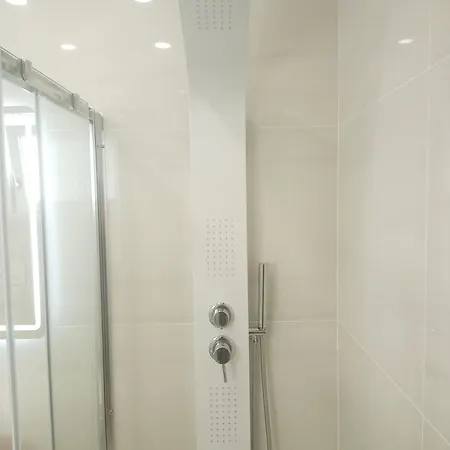 Smart Luxury & מלון דירות אורוסיי