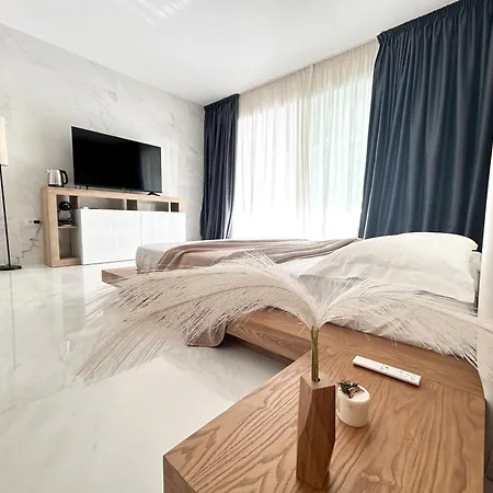 Smart Luxury &