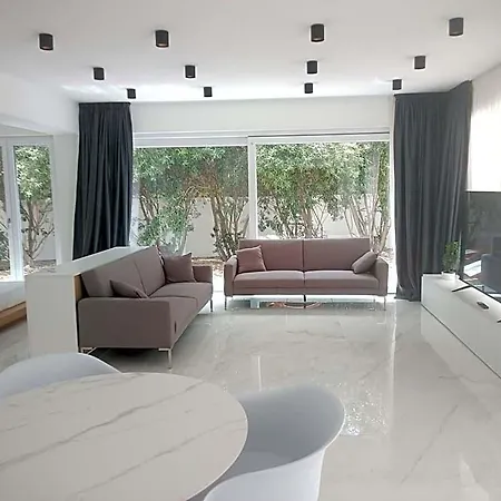 Smart Luxury &