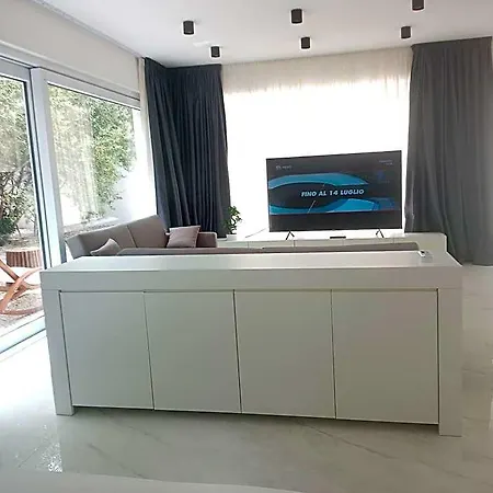 Smart Luxury &